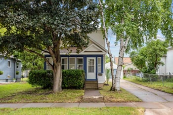 926 Dove St, Oshkosh, WI 54902