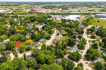 1710 Arlington Dr, Oshkosh, WI 54904-8218