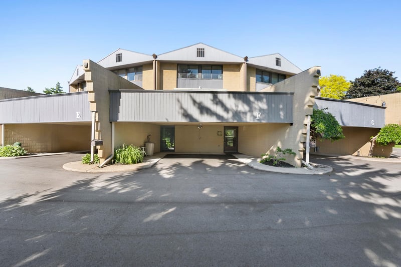 4545 Pine St, Appleton, WI 54914