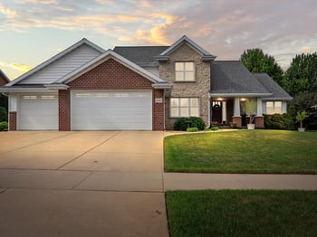 2690 Prairie Garden Trl, Green Bay, WI 54313