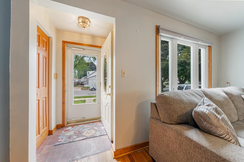 408 Abrams St, Green Bay, WI 54302