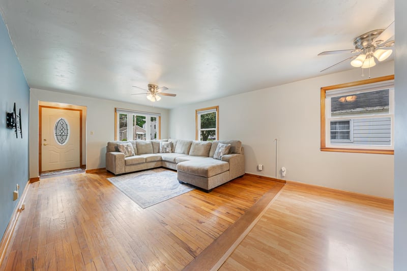 408 Abrams St, Green Bay, WI 54302