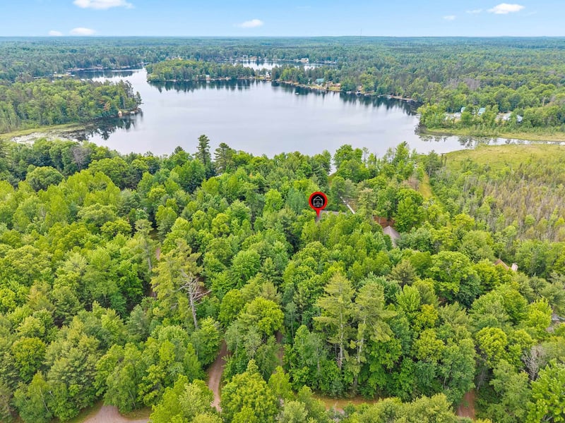 12055 Up North Ln, Crivitz, WI 54114