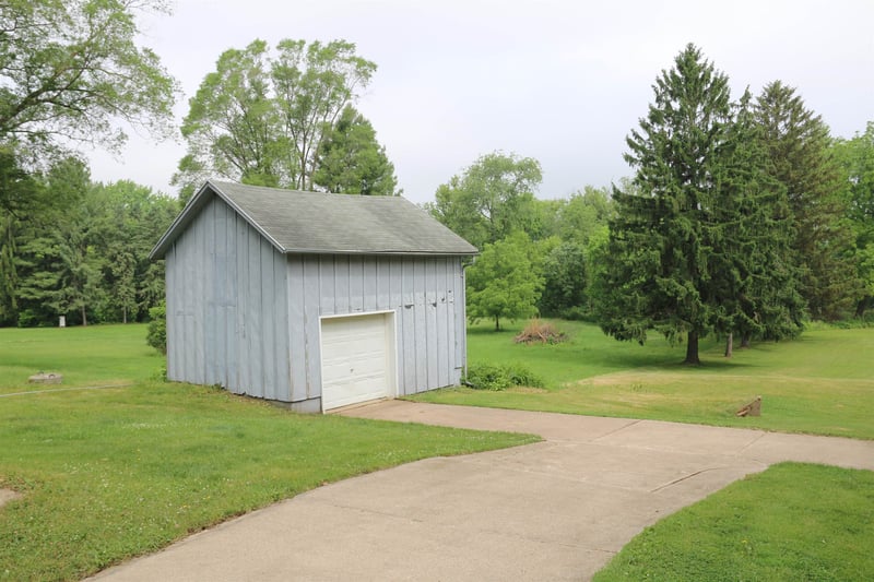 6724 Hillside Rd, Pickett, WI 54964