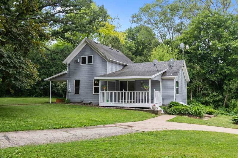 6724 Hillside Rd, Pickett, WI 54964