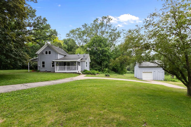 6724 Hillside Rd, Pickett, WI 54964