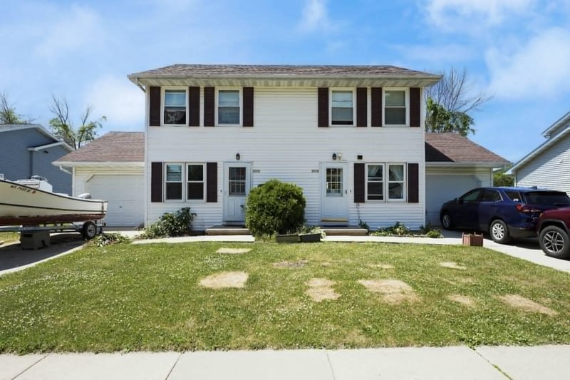 2551 Clover St, Oshkosh, WI 54901
