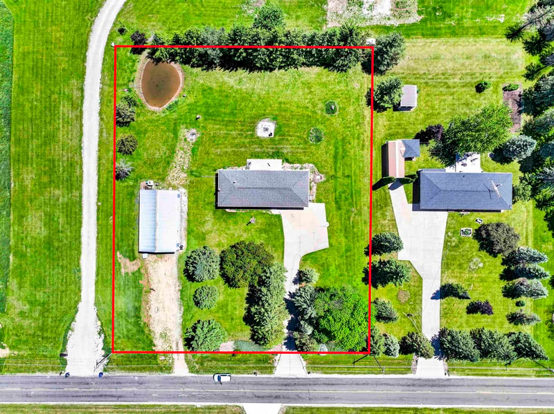 N978 North Rd, Hortonville, WI 54944