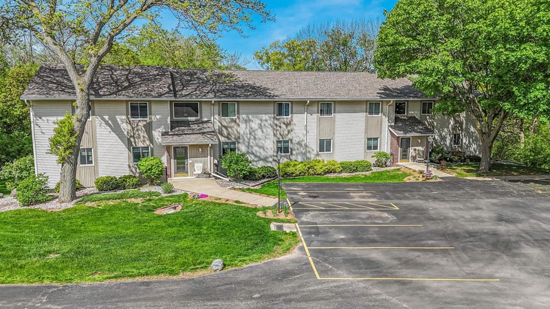 1 Altendorf Pl #8, Kaukauna, WI 54130