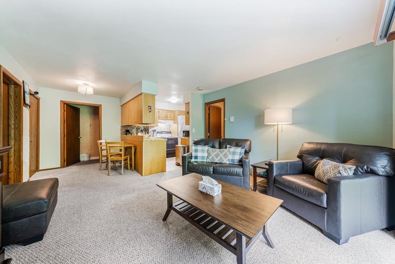 1 Altendorf Pl #8, Kaukauna, WI 54130