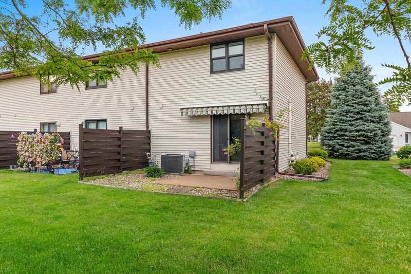711 Olson Ave #F, Appleton, WI 54914