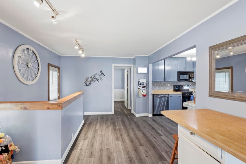 709 Goodall St, Appleton, WI 54915-2438