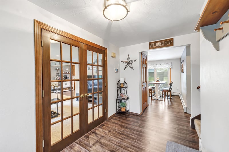 495 Edelweiss Dr, Green Bay, WI 54302