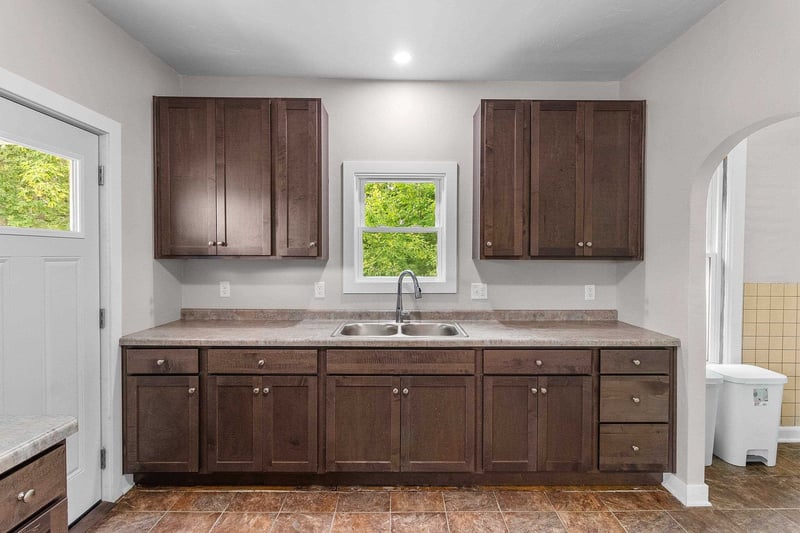 408 Dixon St, Kaukauna, WI 54130