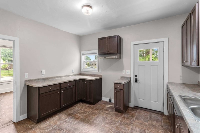 408 Dixon St, Kaukauna, WI 54130