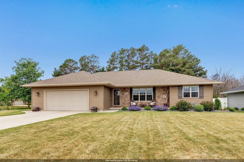 3801 Scotchman Cir, Green Bay, WI 54311-9146