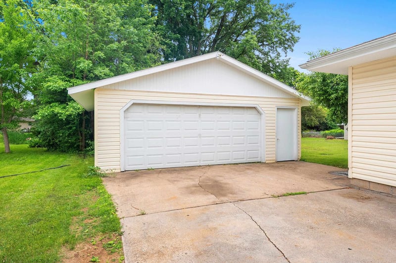 637 Wilson Ave, Appleton, WI 54915