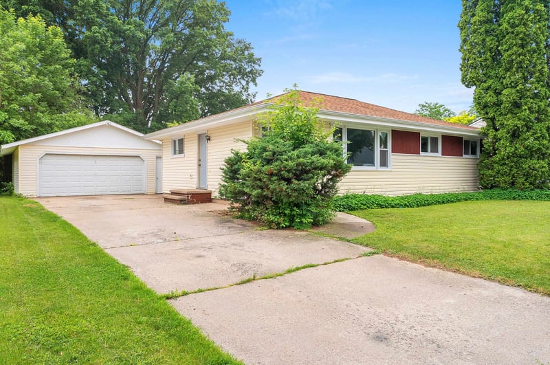 637 Wilson Ave, Appleton, WI 54915