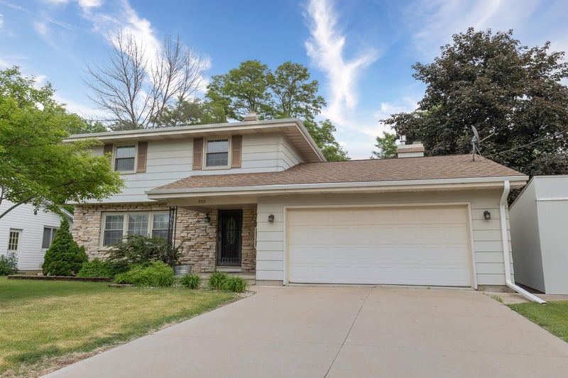 809 Melissa St, Menasha, WI 54952