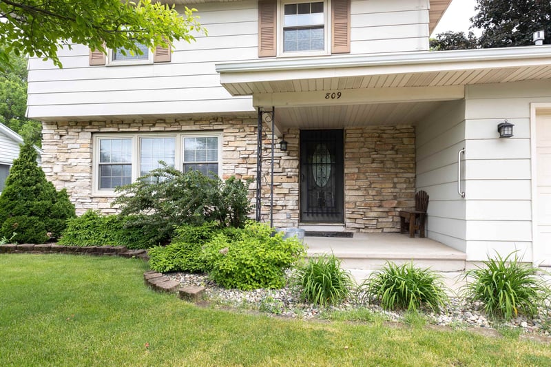 809 Melissa St, Menasha, WI 54952