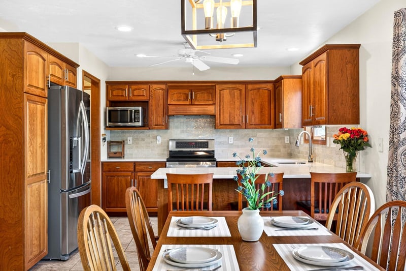 N9152 Kernan Ave, Appleton, WI 54915