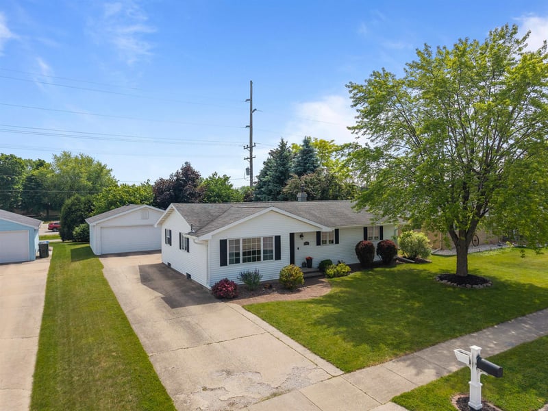 117 St Marys Pl, Kaukauna, WI 54130