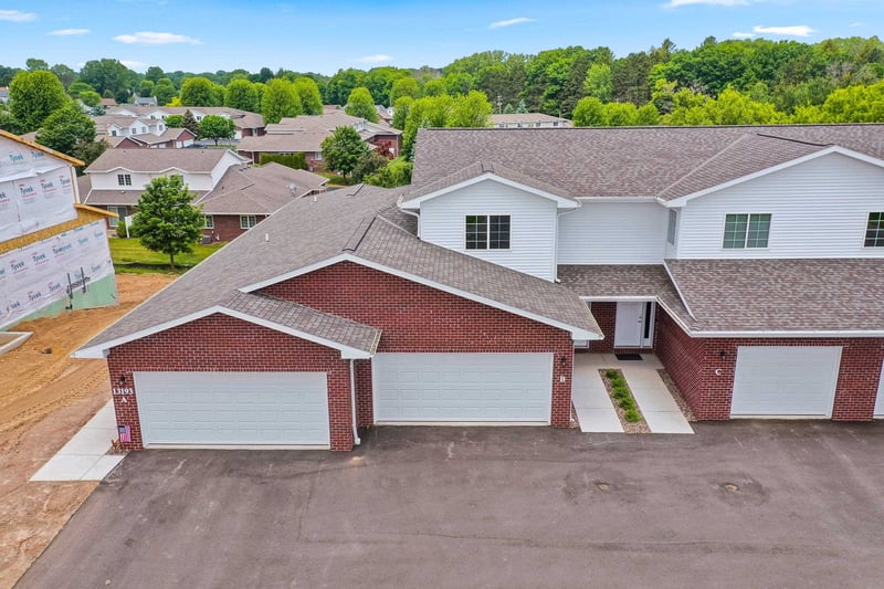 13193-B Velp Ave, Suamico, WI 54313
