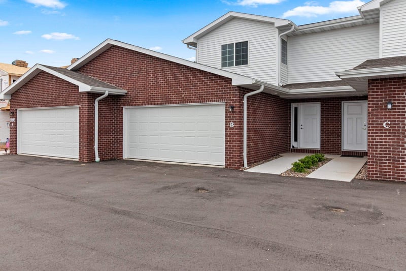 13193-B Velp Ave, Suamico, WI 54313