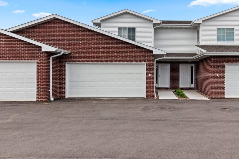 13193-B Velp Ave, Suamico, WI 54313