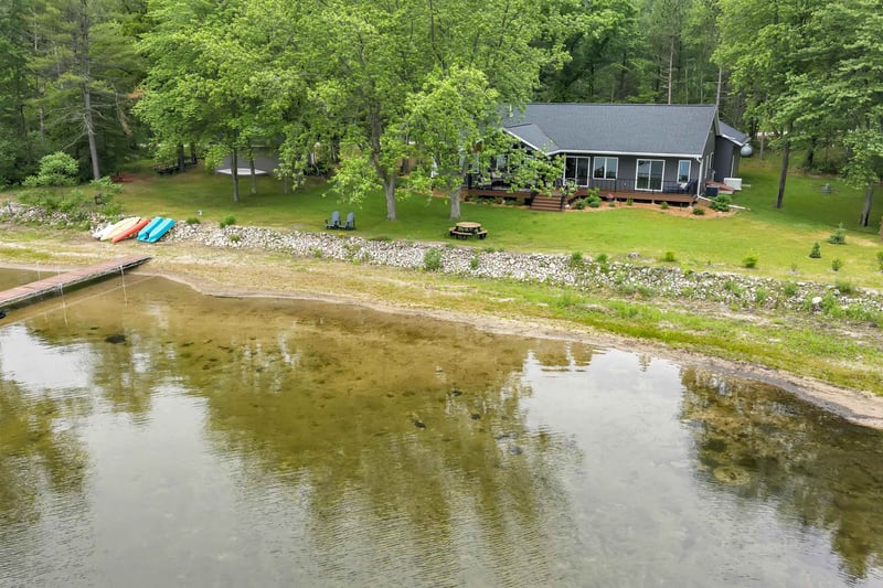 N1060 Berry Lake North Shore Rd, Gillett, WI 54124