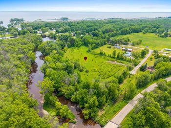4204 Topel Rd, Oconto, WI 54153-9530