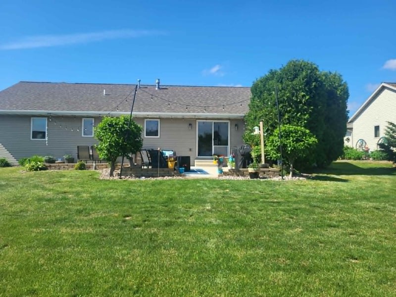 3166 Egan Ln, Green Bay, WI 54311-5064