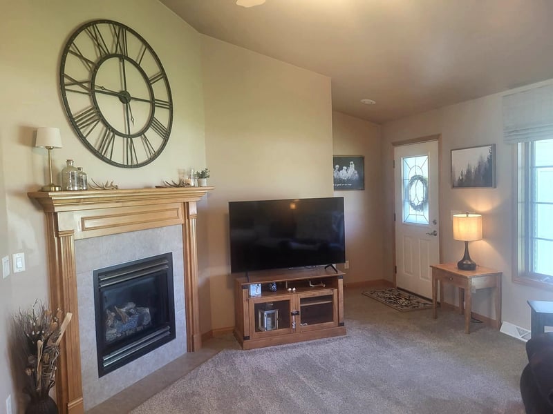 3166 Egan Ln, Green Bay, WI 54311-5064