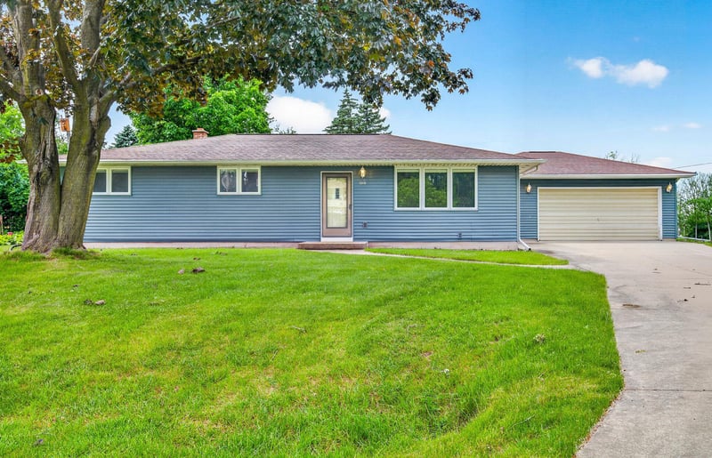 1280 Frances Way, Menasha, WI 54952