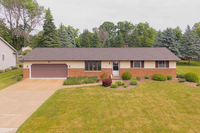 625 Walnut St, Seymour, WI 54165