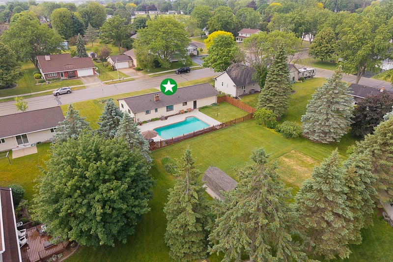 625 Walnut St, Seymour, WI 54165