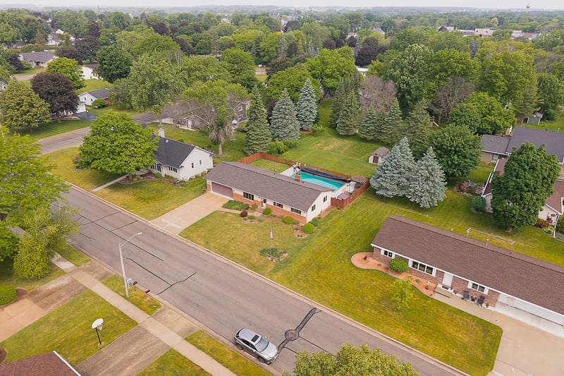 625 Walnut St, Seymour, WI 54165
