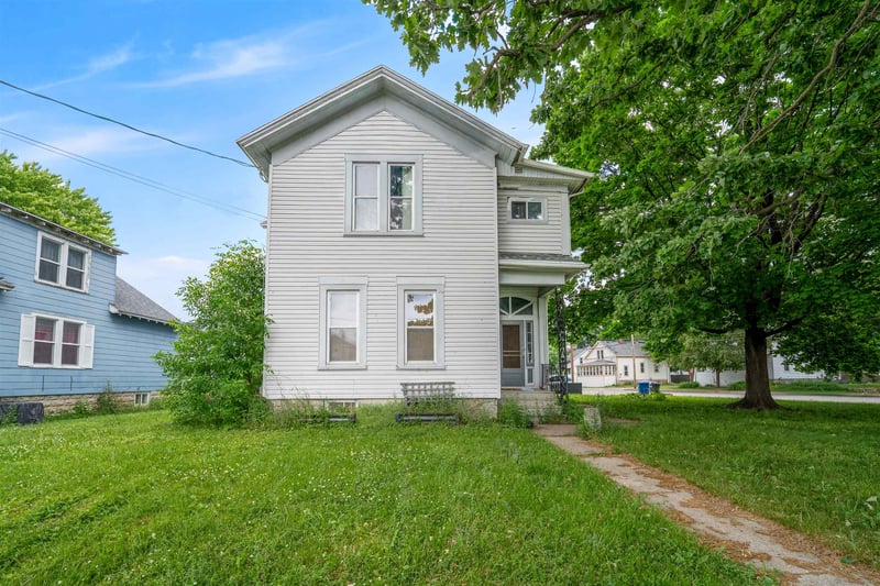 710 Ceape Ave, Oshkosh, WI 54901-5224