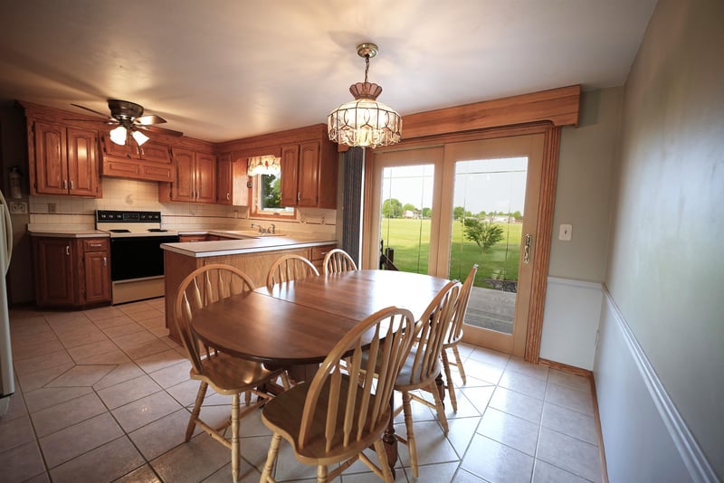 1238 Stine Way, De Pere, WI 54115-1013