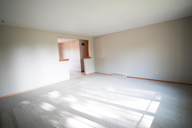 1238 Stine Way, De Pere, WI 54115-1013