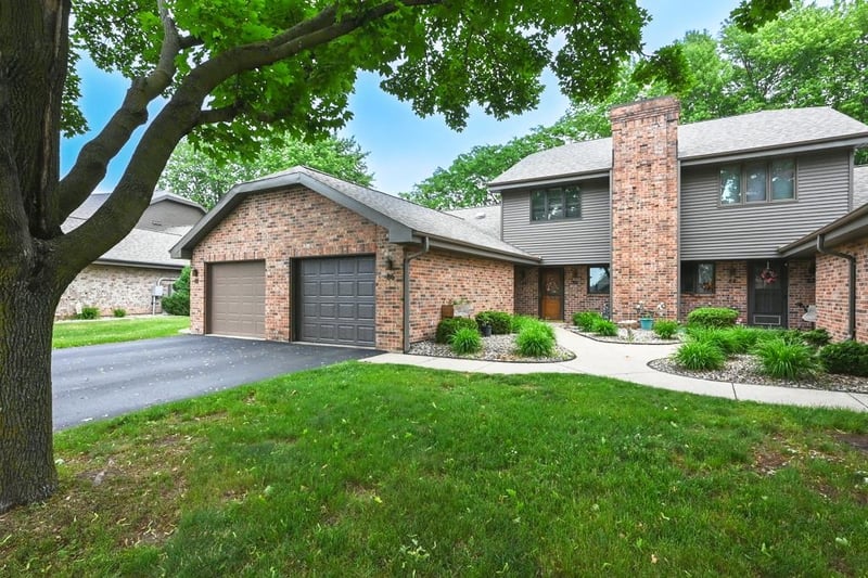 88 Spencer Village Ct, Appleton, WI 54914