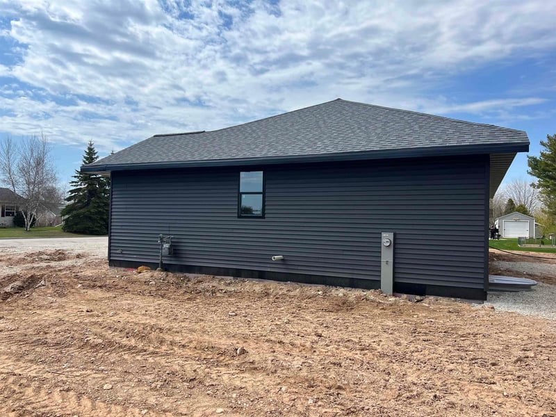 413 Carrie Lynn Ave, Algoma, WI 54201