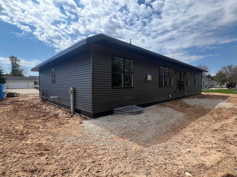 413 Carrie Lynn Ave, Algoma, WI 54201