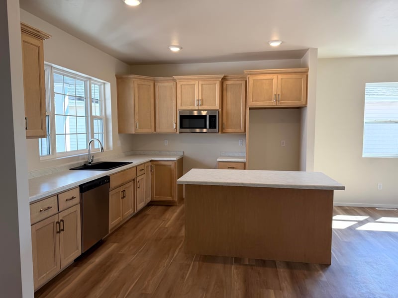 2203 Golden Gate Dr, Appleton, WI 54913