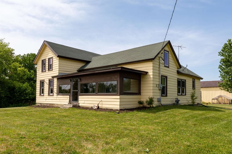 7466 State Road 91, Omro, WI 54963