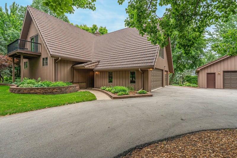 63 Crestview Dr, Hortonville, WI 54844