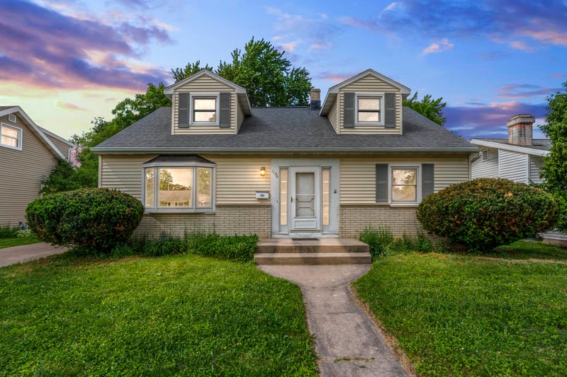 1136 Roberts Ave, Appleton, WI 54914