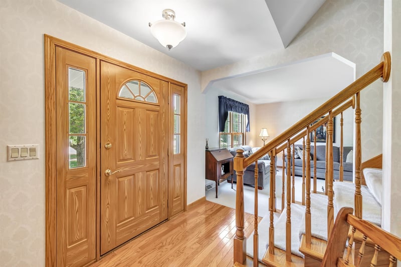 1990 Tyler Ln, De Pere, WI 54115