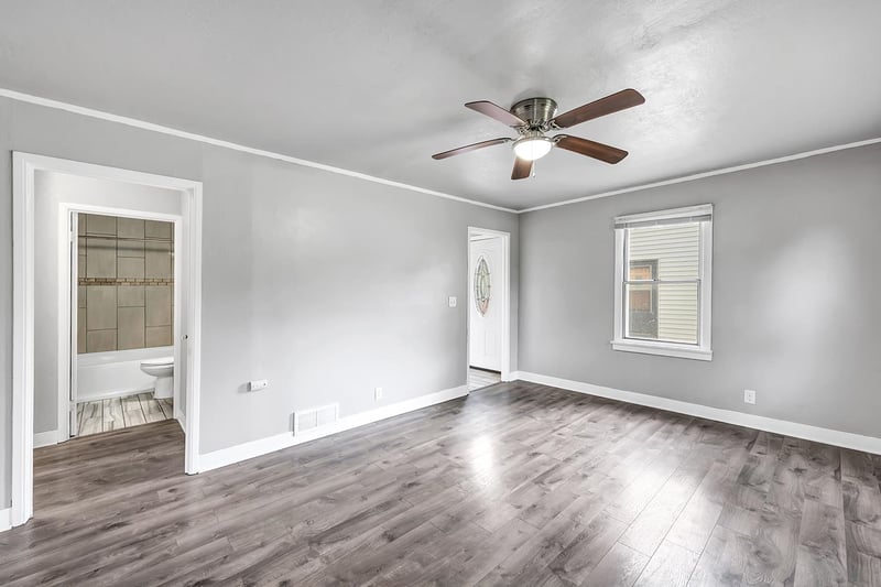 1160 12th Ave, Green Bay, WI 54304