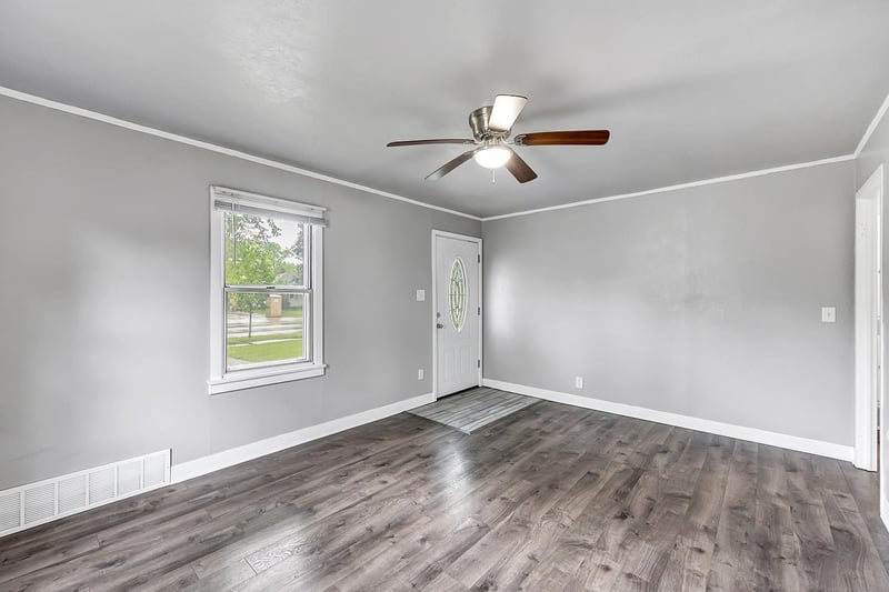 1160 12th Ave, Green Bay, WI 54304